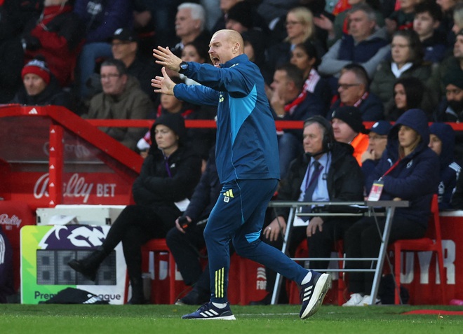 Dẫn trước nhờ trọng t&agrave;i sai lầm, M.U vẫn h&ograve;a th&oacute;t tim: HLV Amorim &lsquo;hiện nguy&ecirc;n h&igrave;nh&rsquo;?- Ảnh 4.