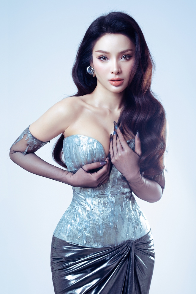 Phương Trinh Jolie trở lại sau khi sinh con lần 3, được chồng ‘chống lưng’- Ảnh 2. Phương Trinh Jolie trở lại sau khi sinh con lần 3, được chồng ‘chống lưng’- Ảnh 2.