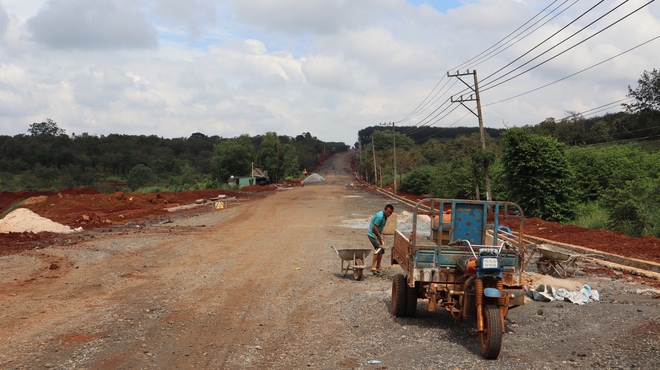 Vì sao dự án nâng cấp, mở rộng đường ĐT.753 chậm tiến độ? - Ảnh 18.