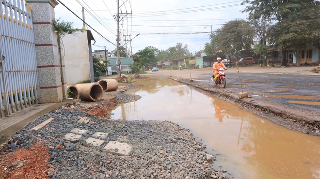 Vì sao dự án nâng cấp, mở rộng đường ĐT.753 chậm tiến độ? - Ảnh 2.