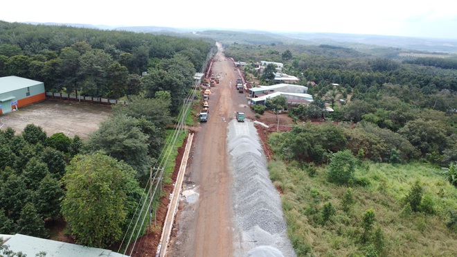 Vì sao dự án nâng cấp, mở rộng đường ĐT.753 chậm tiến độ? - Ảnh 12.