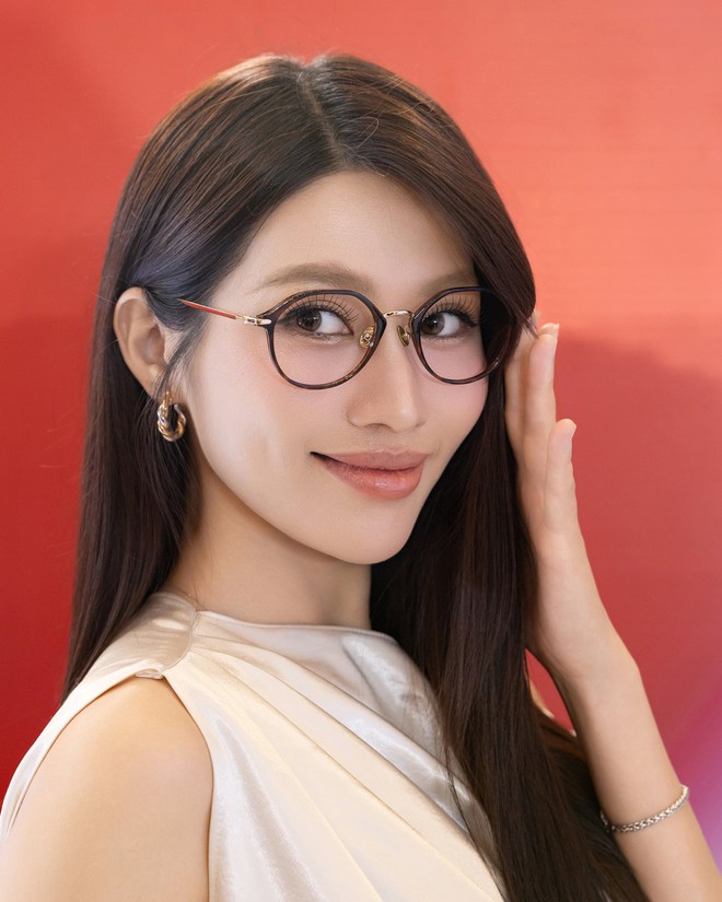 Dòng kính mắt toàn diện 'nhẹ như không' khiến dân văn phòng phát sốt- Ảnh 3.