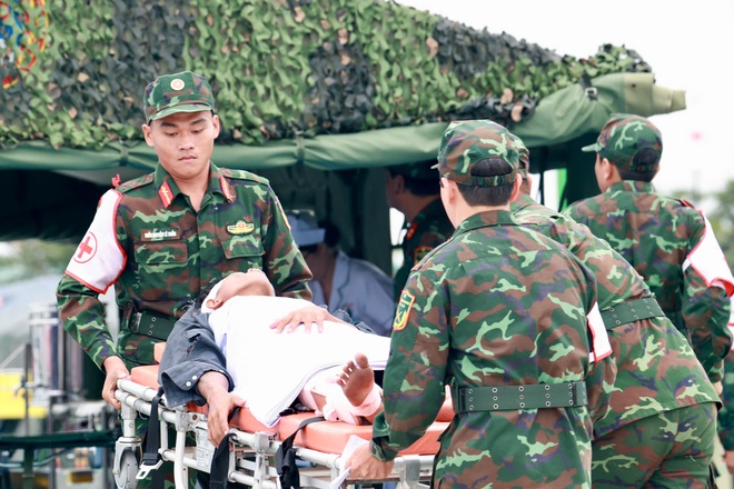 Giao lưu hữu nghị quốc phòng biên giới Việt Nam - Campuchia - Ảnh 3.