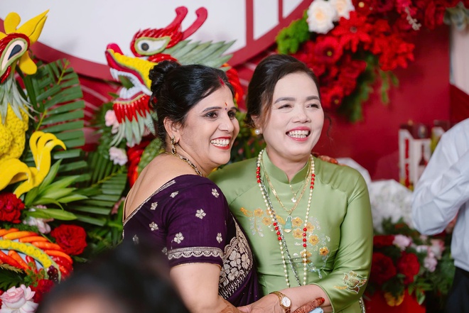 Chú rể Ấn Độ về miền Tây rước dâu: Đám cưới 'triệu view' đậm chất Việt - Ảnh 8.