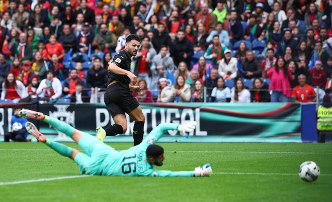 Vắng Ronaldo v&igrave; &aacute;n phạt, Bồ Đ&agrave;o Nha vẫn thắng Armenia với tỷ số kinh ngạc 9-1: C&oacute; v&eacute; World Cup- Ảnh 2.