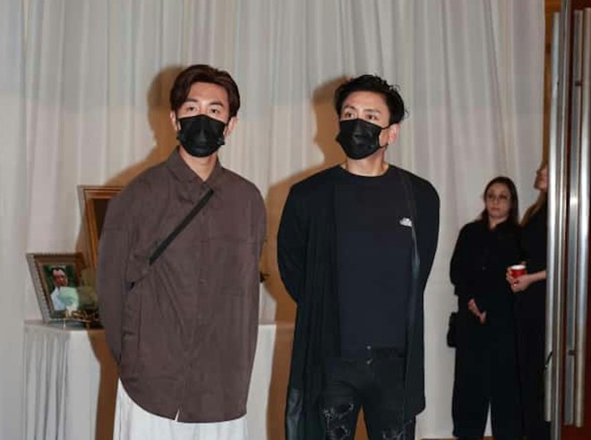 Miêu Kiều Vỹ, Xa Thi Mạn, Huỳnh Tông Trạch… viếng 'trùm vai phụ' Hứa Thiệu Hùng- Ảnh 5. Miêu Kiều Vỹ, Xa Thi Mạn, Huỳnh Tông Trạch… viếng 'trùm vai phụ' Hứa Thiệu Hùng- Ảnh 5.