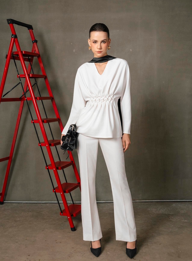 Mặc đẹp cả tuần với các ý tưởng tối giản nhưng đầy cuốn hút- Ảnh 9.