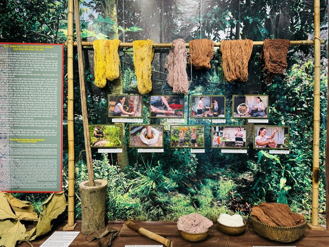 Khám phá nghề dệt thổ cẩm độc đáo của phụ nữ dân tộc Mạ - Ảnh 3.