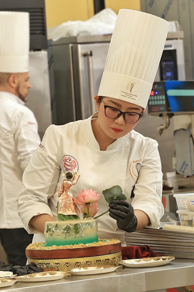 Nữ đầu bếp An Giang v&ocirc; địch cuộc thi 'Nghệ nh&acirc;n l&agrave;m b&aacute;nh thế giới' tại &Yacute;- Ảnh 2.