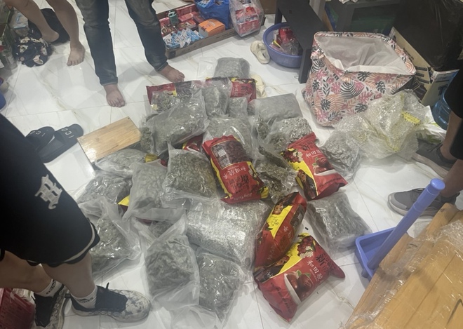 Lộ đường dây ma túy khủng từ nhóm ‘cô tiên thơm’ - Ảnh 3.