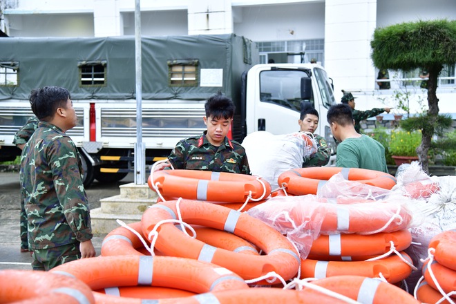 Tổng hợp địa điểm tiếp nhận h&agrave;ng cứu trợ của TP.HCM- Ảnh 3.