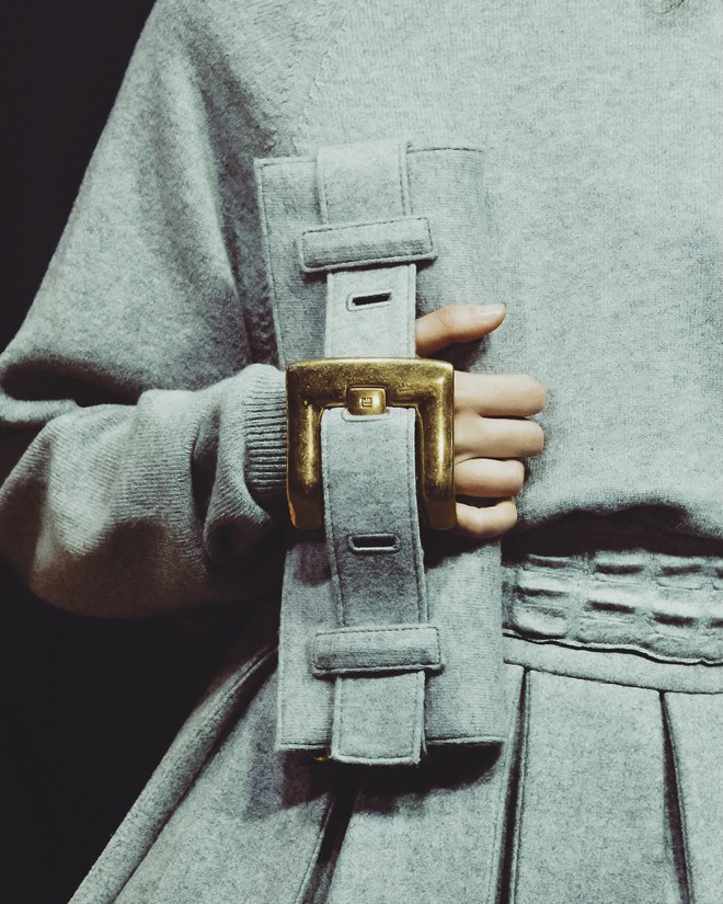 Thiết kế tối giản được nâng tầm nhờ các gam màu ánh kim- Ảnh 7. Thiết kế tối giản được nâng tầm nhờ các gam màu ánh kim- Ảnh 7.