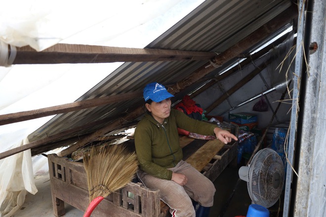 Xót xa đại gia đình mất 4 căn nhà sau một đêm ở rốn lũ Hòa Thịnh - Ảnh 5.