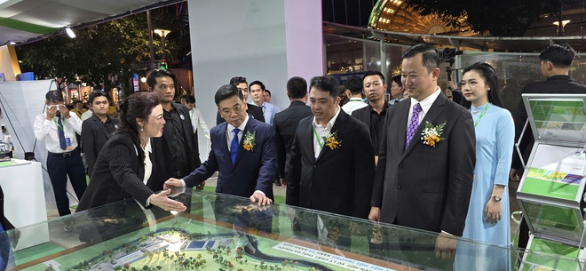 VWS triển lãm mô hình xử lý rác hiện đại, người dân TP.HCM hào hứng tham quan- Ảnh 6. VWS triển lãm mô hình xử lý rác hiện đại, người dân TP.HCM hào hứng tham quan- Ảnh 6.