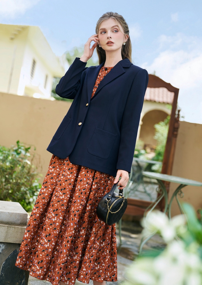 Công sở vào thu cùng bản phối áo khoác, váy dài và quần ống rộng- Ảnh 5.