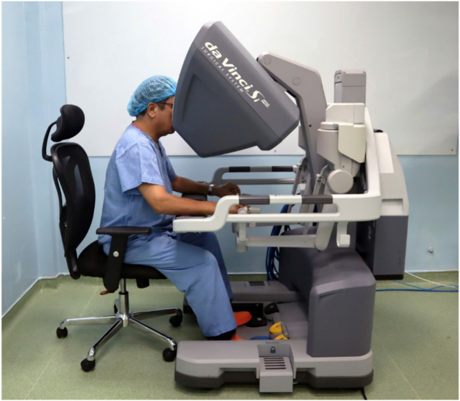 Phẫu thuật bằng robot: 'Cánh tay' chủ lực trong điều trị ung thư tuyến tiền liệt - Ảnh 2.