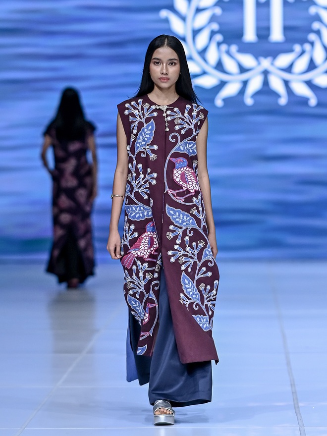 Mách nàng cách chọn màu sắc, phom dáng trang phục 'bất bại' mùa thu đông - Ảnh 7.