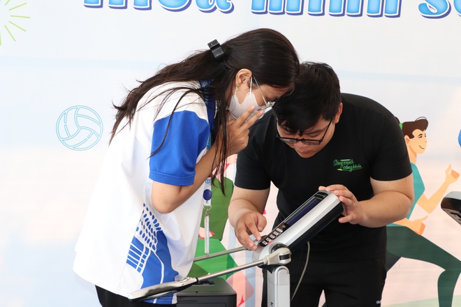 Sinh viên 'đất sen hồng' sống xanh sống khỏe: Ngủ sớm, giảm uống trà sữa, nước ngọt - Ảnh 3.