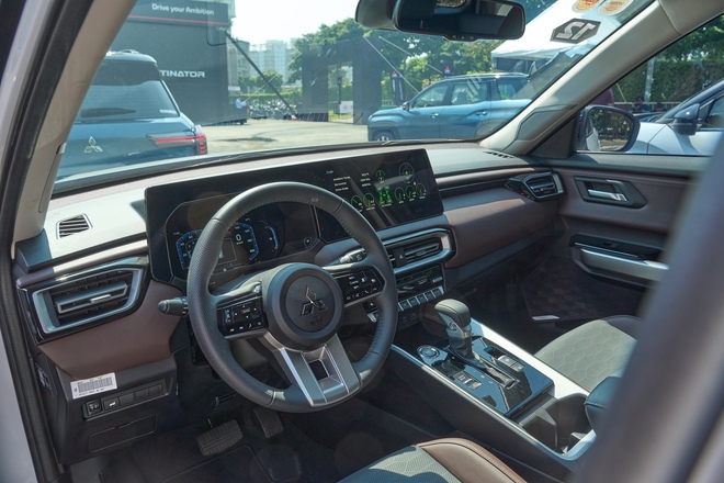 Mitsubishi Destinator về Việt Nam với gi&aacute; từ 780 triệu đồng, thế chỗ Outlander - Ảnh 3.