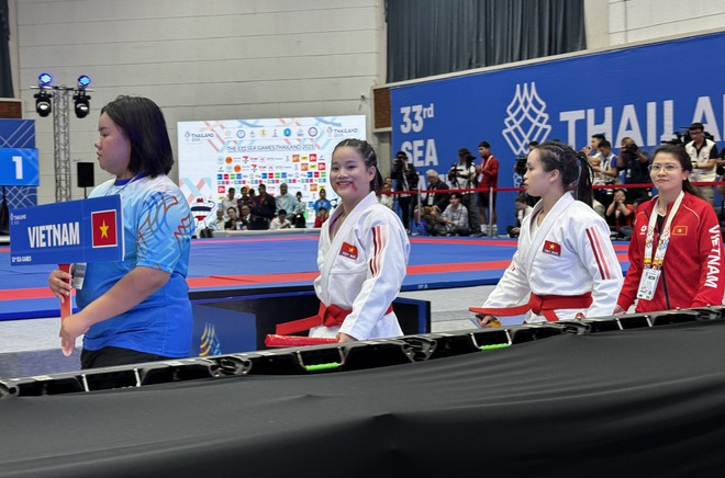 Độc lạ môn võ có cả ông già Noel, ninja... 'đại náo' sàn đấu SEA Games 33- Ảnh 1. Độc lạ môn võ có cả ông già Noel, ninja... 'đại náo' sàn đấu SEA Games 33- Ảnh 1.