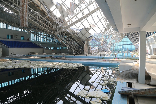 Nhà thi đấu trăm tỉ thành 'phế tích' ở Quảng Ninh - Ảnh 5.