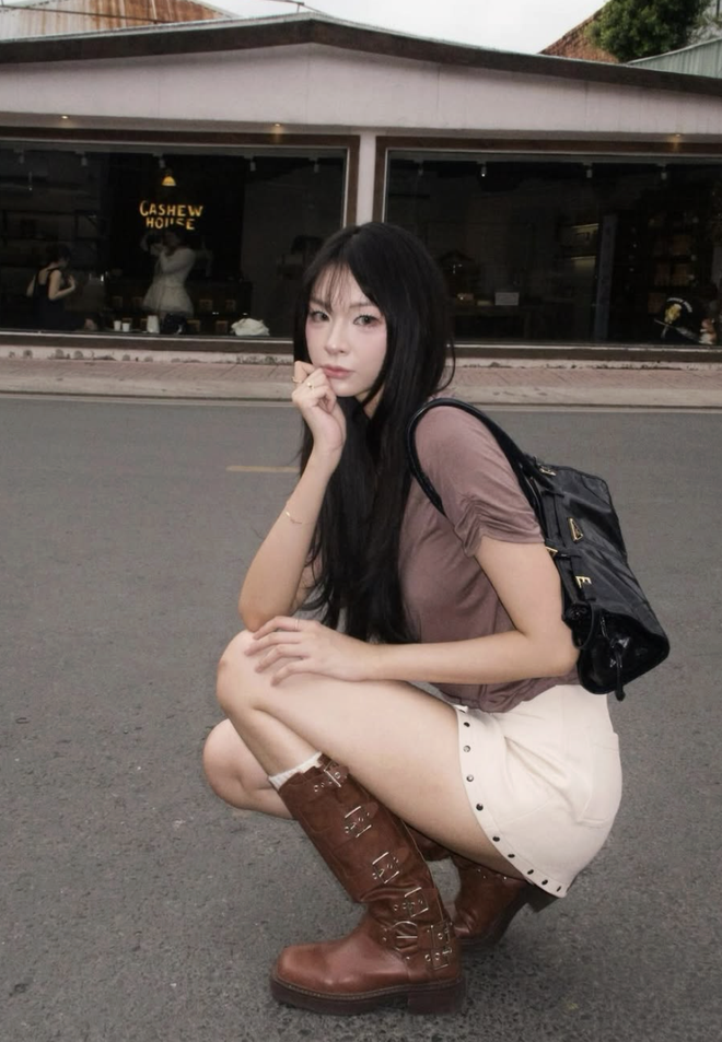 Chân váy ngắn tôn dáng giúp nàng thêm tự tin- Ảnh 5. Chân váy ngắn tôn dáng giúp nàng thêm tự tin- Ảnh 5.