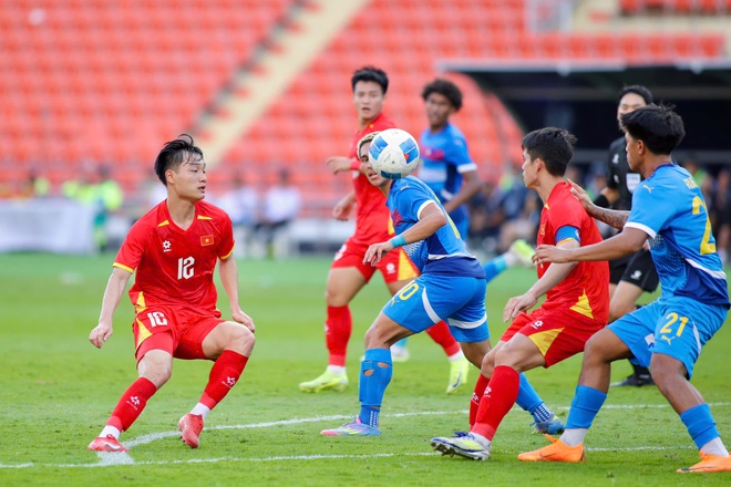 Báo Philippines ca tụng: ‘Chúng ta kiên cường nhưng thua U.23 Việt Nam vì ông Kim quá cao tay’- Ảnh 3. Báo Philippines ca tụng: ‘Chúng ta kiên cường nhưng thua U.23 Việt Nam vì ông Kim quá cao tay’- Ảnh 3.