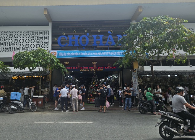 Thú vui 'ăn hàng' trong chợ ở Đà Nẵng - Ảnh 3.