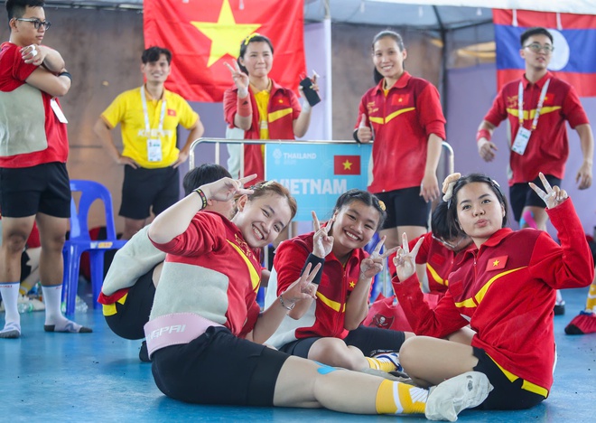 Kéo co cực hấp dẫn tại SEA Games 33: Việt Nam và Thái Lan cạnh tranh khốc liệt- Ảnh 7. Kéo co cực hấp dẫn tại SEA Games 33: Việt Nam và Thái Lan cạnh tranh khốc liệt- Ảnh 7.
