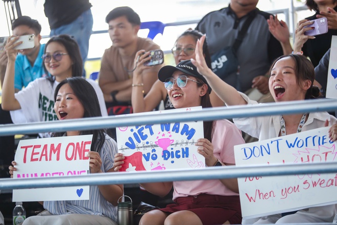 Kéo co cực hấp dẫn tại SEA Games 33: Việt Nam và Thái Lan cạnh tranh khốc liệt- Ảnh 17. Kéo co cực hấp dẫn tại SEA Games 33: Việt Nam và Thái Lan cạnh tranh khốc liệt- Ảnh 17.