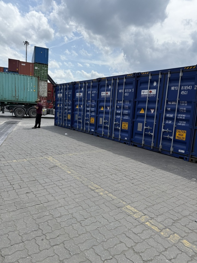 C&ocirc;ng an TP.HCM triệt ph&aacute; đường d&acirc;y xuất khẩu tr&aacute;i ph&eacute;p 650 tấn kho&aacute;ng sản - Ảnh 2.