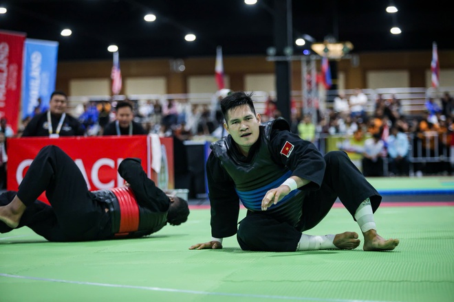 Trọng tài không chấm điểm cho võ sĩ Việt Nam, động thái nóng của BHL và cái kết…- Ảnh 5. Trọng tài không chấm điểm cho võ sĩ Việt Nam, động thái nóng của BHL và cái kết…- Ảnh 5.