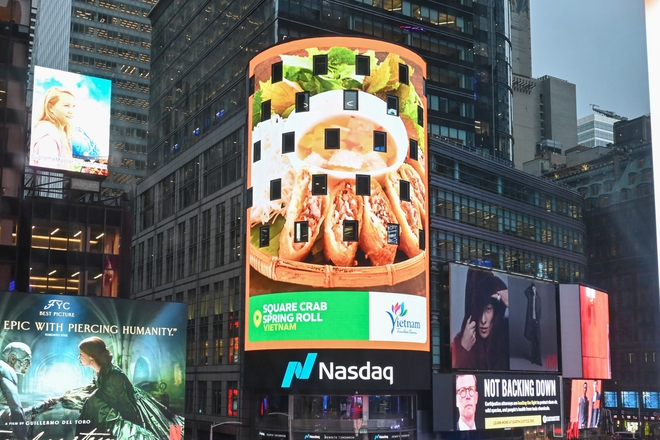 Du lịch Việt Nam tỏa sáng tại Quảng trường Thời Đại với hình ảnh Xích lô và bánh xèo - Ảnh 3. Du lịch Việt Nam tỏa sáng tại Quảng trường Thời Đại với hình ảnh Xích lô và bánh xèo - Ảnh 3.