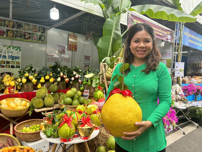 Kh&ocirc;ng c&ograve;n cảnh 'tr&ecirc;n bến dưới thuyền', chợ phi&ecirc;n cận tết tại TP.HCM liệu c&ograve;n tấp nập? - Ảnh 9.