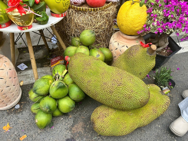 Kh&ocirc;ng c&ograve;n cảnh 'tr&ecirc;n bến dưới thuyền', chợ phi&ecirc;n cận tết tại TP.HCM liệu c&ograve;n tấp nập? - Ảnh 12.