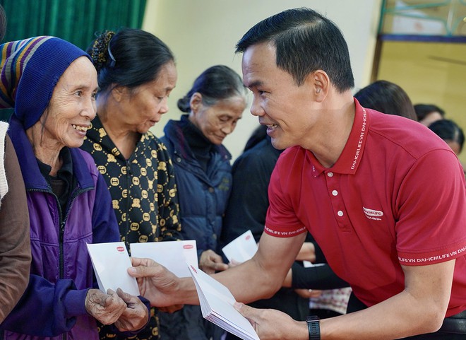 Dai-ichi Life Việt Nam hỗ trợ 3.8 tỉ đồng gi&uacute;p cuộc sống người d&acirc;n sau thi&ecirc;n tai- Ảnh 3.