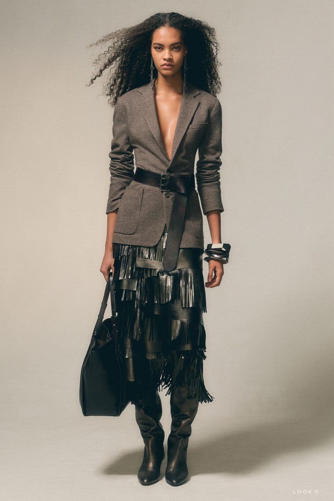 Những thiết kế cổ điển 'hot' nhất mùa thời trang cuối năm- Ảnh 6.