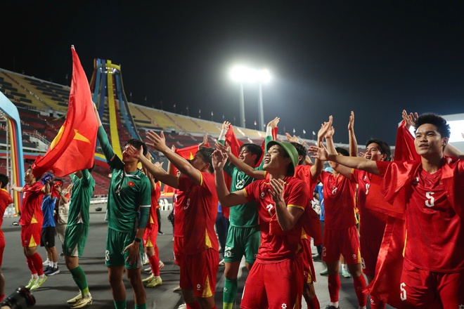 Chủ tịch VFF: SEA Games 33 l&agrave; lời khẳng định cho hướng đi đ&uacute;ng đắn của b&oacute;ng đ&aacute; Việt Nam- Ảnh 8.