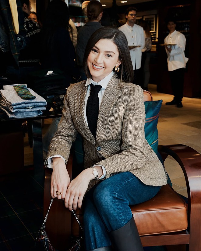 Quần jeans và blazer, sơ mi không bao giờ hết mốt- Ảnh 8.