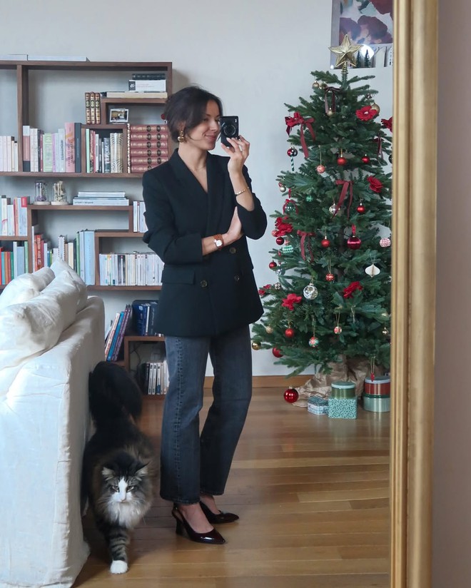 Những đôi giày tối giản, hợp với mọi kiểu trang phục hè 12k - Ảnh 8.