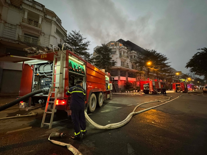 Ch&aacute;y lớn tại Khu đ&ocirc; thị Geleximco L&ecirc; Trọng Tấn- Ảnh 5.