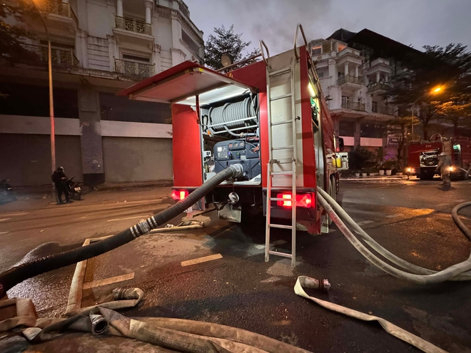 Ch&aacute;y lớn tại Khu đ&ocirc; thị Geleximco L&ecirc; Trọng Tấn- Ảnh 4.