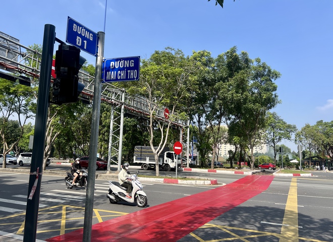 L&agrave;n xe đạp đầu ti&ecirc;n ở TP.HCM sắp ho&agrave;n th&agrave;nh: Người d&acirc;n h&agrave;o hứng trải nghiệm - Ảnh 5.