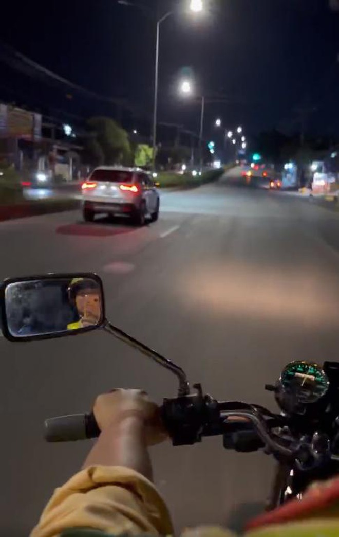 CSGT Đồng Nai ph&aacute;t hiện t&agrave;i xế nồng độ cồn gấp đ&ocirc;i mức kịch khung- Ảnh 1.