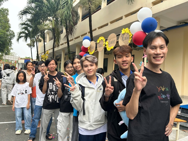 G&oacute;c sống vội: Trường cho sinh vi&ecirc;n g&oacute;i b&aacute;nh t&eacute;t đ&oacute;n tết từ th&aacute;ng 12 để bớt&hellip; c&ocirc; đơn- Ảnh 2.