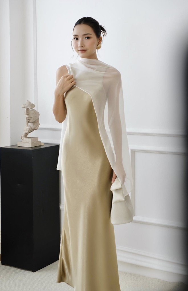 Phối váy và khăn choàng lụa voan, nhìn góc nào cũng đẹp- Ảnh 3.