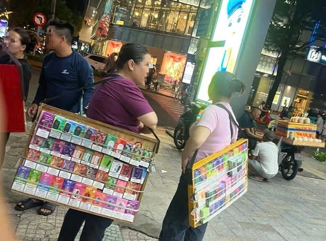 B&aacute;o động t&igrave;nh trạng h&uacute;t thuốc l&aacute; thụ động nơi l&agrave;m việc, qu&aacute;n c&agrave; ph&ecirc;- Ảnh 2.