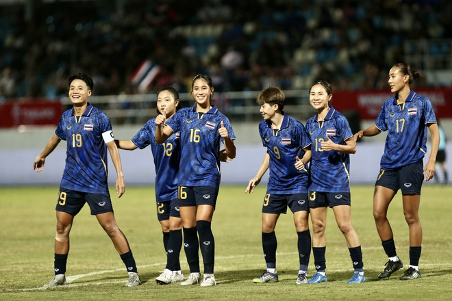 Indonesia phản lưới nh&agrave; kh&oacute; tin rồi vỡ trận, đội tuyển nữ Th&aacute;i Lan thắng cực đậm 8-0- Ảnh 7.