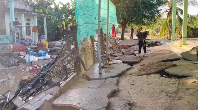 Người Đắk Lắk gom quà cứu trợ gửi vùng lũ lụt Lâm Đồng: 'Lá rách đùm lá tả tơi' - Ảnh 1.