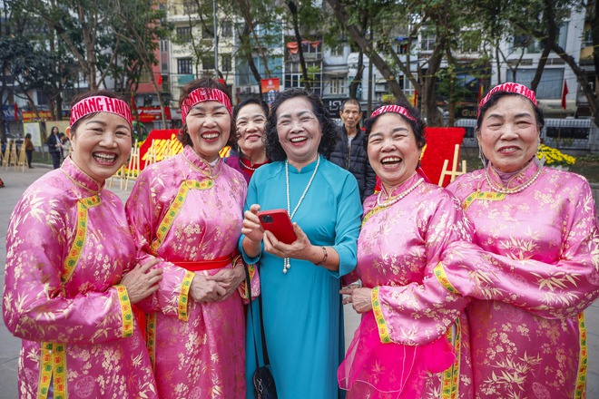 Hàng ngàn người dự lễ hội gò Đống Đa- Ảnh 20.